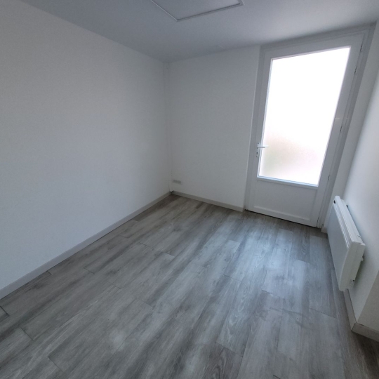  Annonces LUNEL : Local / Bureau | SAINT-AUNES (34130) | 85 m2 | 1 000 € 