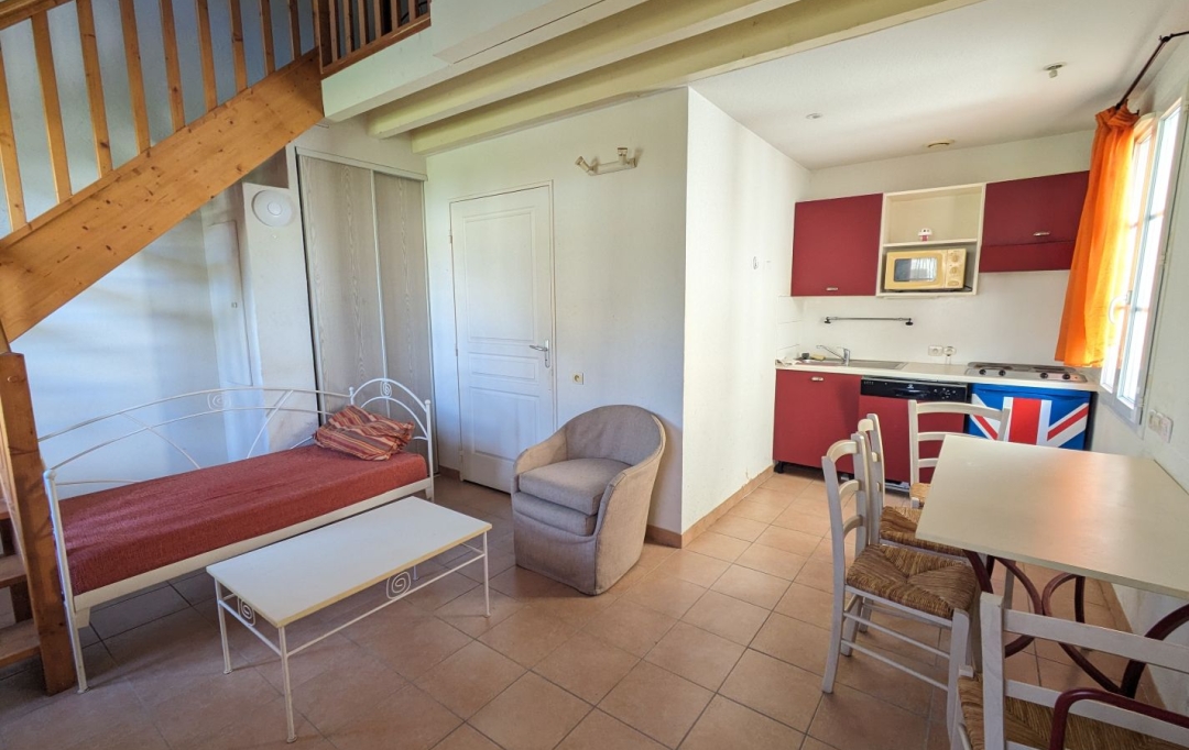 Annonces LUNEL : Maison / Villa | GALLARGUES-LE-MONTUEUX (30660) | 35 m2 | 76 000 € 