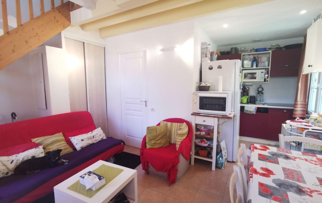 Annonces LUNEL : Maison / Villa | GALLARGUES-LE-MONTUEUX (30660) | 38 m2 | 101 000 € 